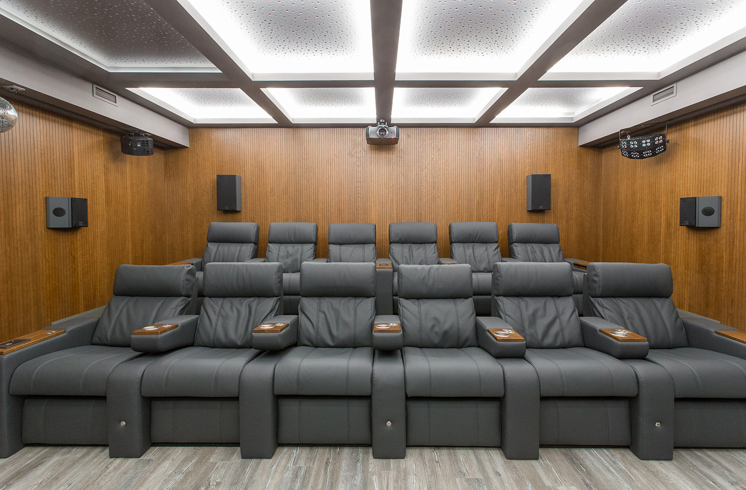 Кинозал VIP