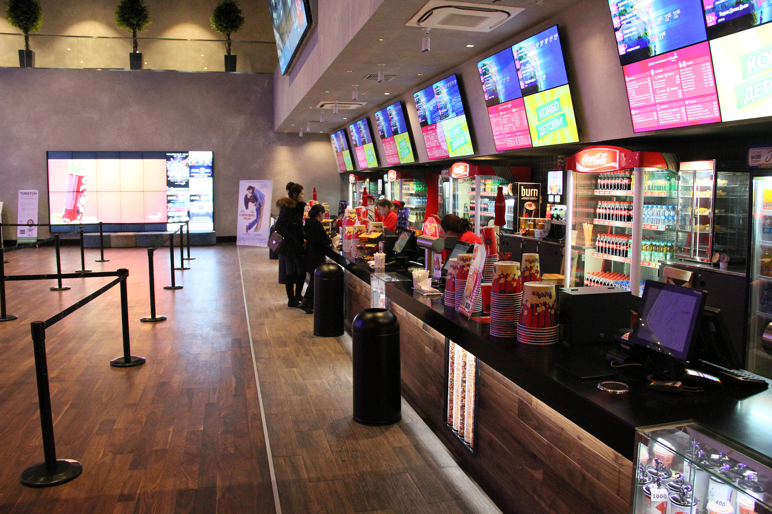 Сеть кинотеатров "Chaplin Cinemas"  г. Алматы Казахстан